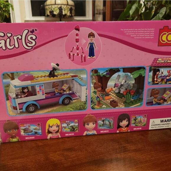 COGO Girls Holiday retreat 4522‎ 440 pieces Lego compatible - Picture 3 of 4